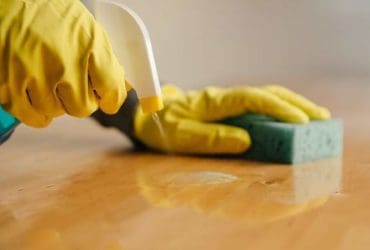 Recette maison du meilleur spray anti-poussière