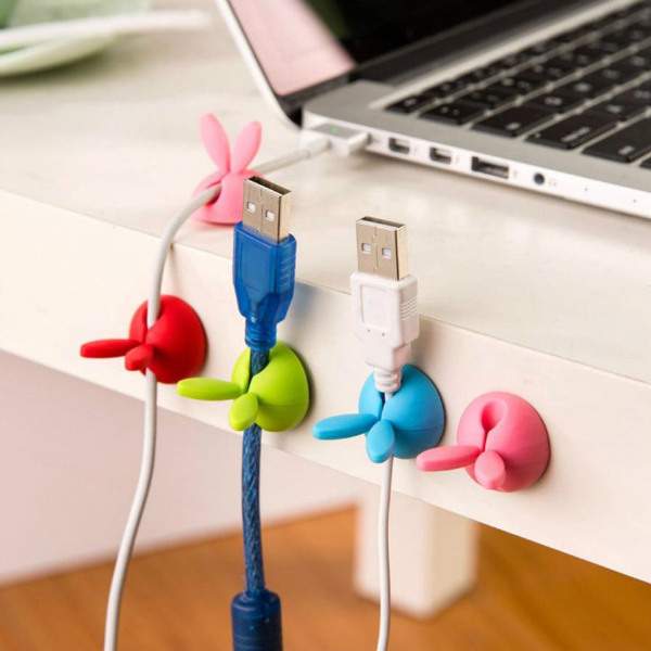 clips pour ranger les câbles d'ordinateur
