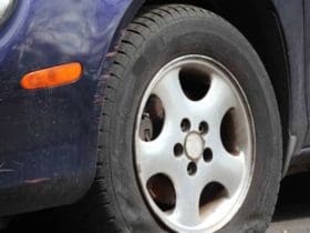 DIY : réparer un pneu crevé soi-même