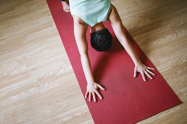 Le yoga permettrait de prévenir et traiter la sciatique