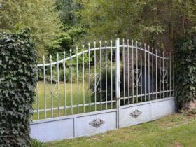 Astuces économiques pour embellir et raviver votre portail