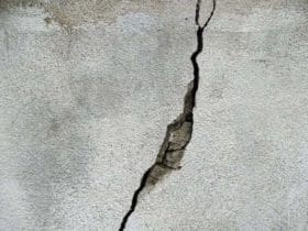 Comment réparer une fissure dans le mur