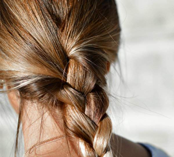 cire d'abeille cheveux