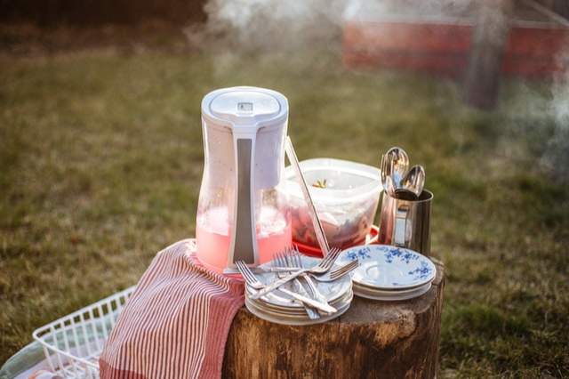 Faire la vaisselle en camping de manière écologique