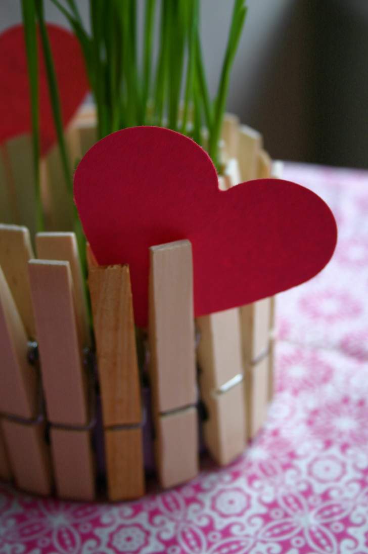 pots décorés avec des coeurs