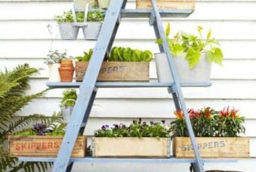 Escabeau porte-jardinière DIY pour votre extérieur