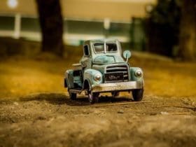 Voitures miniatures : jouets ou objets de collection ?