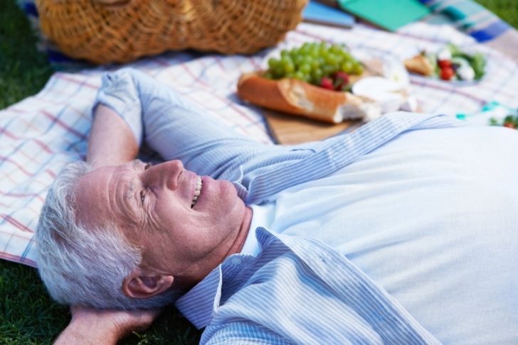 6 erreurs à ne pas commettre après un repas