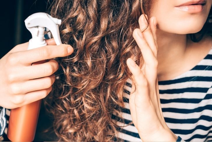 8 Astuces pour prendre soin des cheveux bouclés