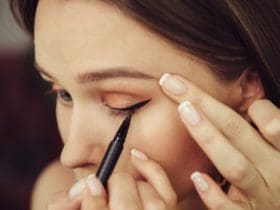 Comment réussir un trait d'eyeliner ?
