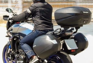 Moto : Comment choisir et installer un support de top case ?