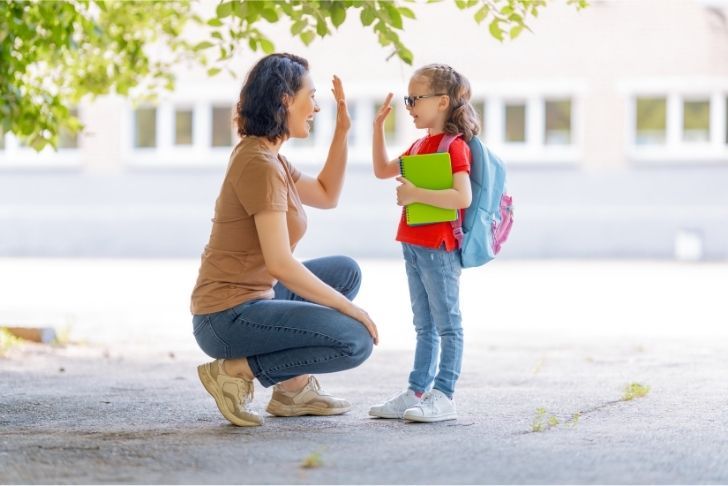 Il change d'école : comment aider son enfant à passer le cap ?