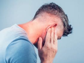 Comment faire sortir l'eau des oreilles