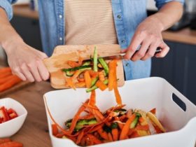Comment utiliser les parties “inutiles” des légumes ?