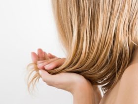 Cheveux : test de porosité et soins adaptés