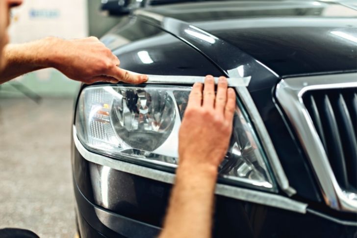 Comment nettoyer vos phares de voiture ?