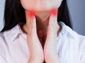 Les aliments qui soulagent les maux de gorge rapidement