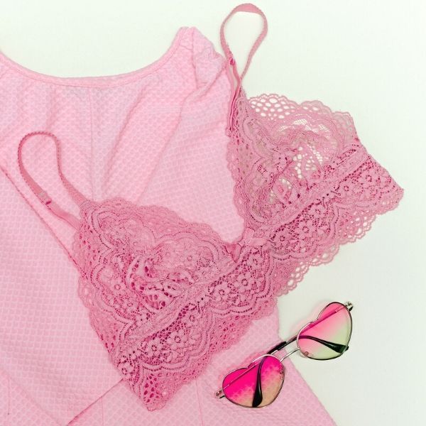 Le soutien-gorge triangle