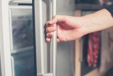 L'erreur que tout le monde fait avec son congélateur et qui coûte très cher