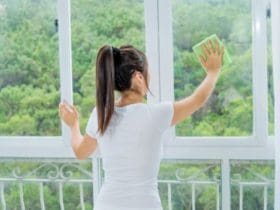 Comment nettoyer les vitres de sa maison sans laisser de traces?