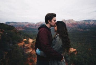 Comment savoir si un garçon vous aime ou si vous l'intéressez ?