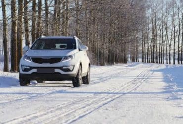 8 objets à ne jamais laisser dans sa voiture en hiver
