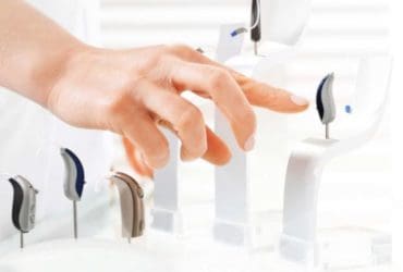 Malentendant : comment choisir son appareil auditif