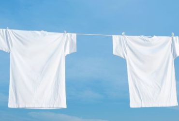 Comment blanchir les vêtements ternis ?
