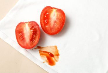 Comment enlever une tache de sauce tomate