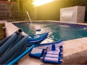 Les secrets d'un entretien efficace de votre piscine : conseils pratiques et outils innovants