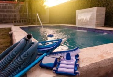 Les secrets d'un entretien efficace de votre piscine : conseils pratiques et outils innovants