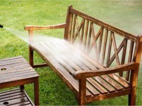 Nettoyage des meubles en bois : erreurs courantes et comment les éviter