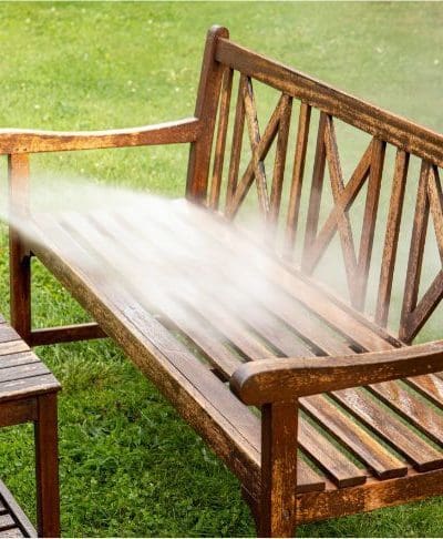 Nettoyage des meubles en bois : erreurs courantes et comment les éviter
