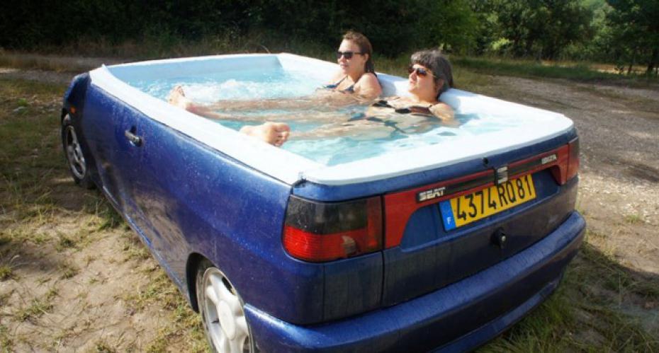 Et oui c'est bien un jacuzzi dans sa caisse