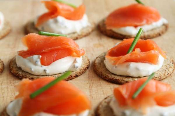 Crackers au fromage blanc et saumon fumé