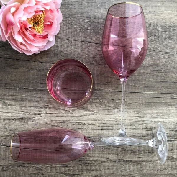 Verre à vin rose