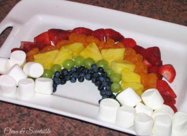 Un arc-en-ciel de fruits