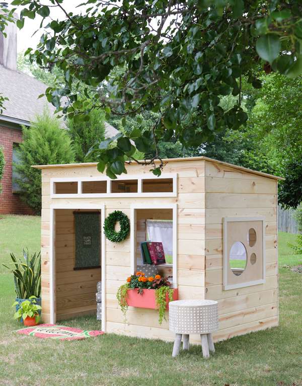 Une belle petite cabane comme salle de jeu pour vos enfants