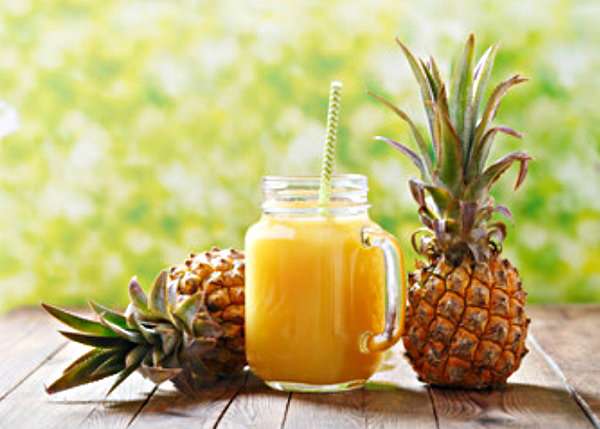 Jus d'ananas et d'épinards