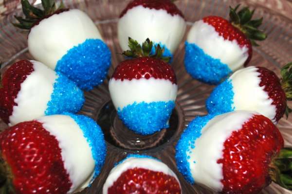 Des fraises bleu blanc rouge