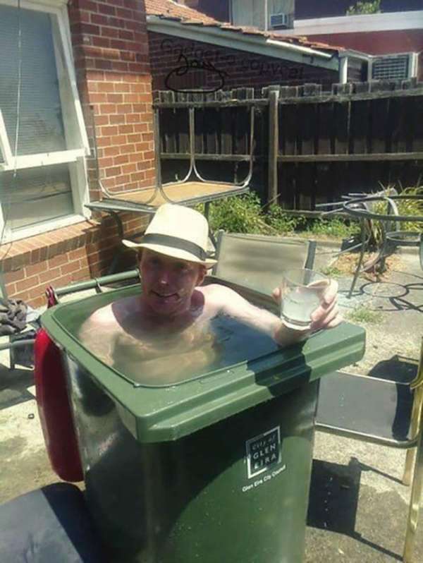 Une piscine individuelle à l'aide d'une poubelle