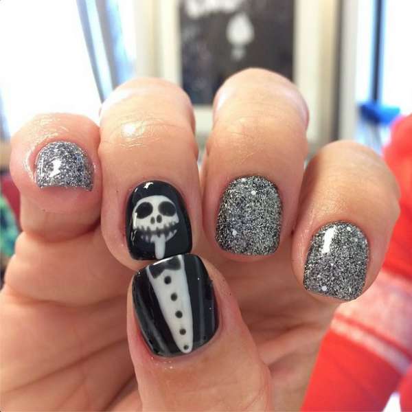 Un nail art inspiré du film d'animation L'étrange Noël de monsieur Jack