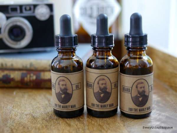 Huile de soin pour la barbe (amande douce et huile essentielle de santal)