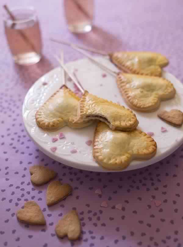 Mini tourtes coeur à la compote de pommes