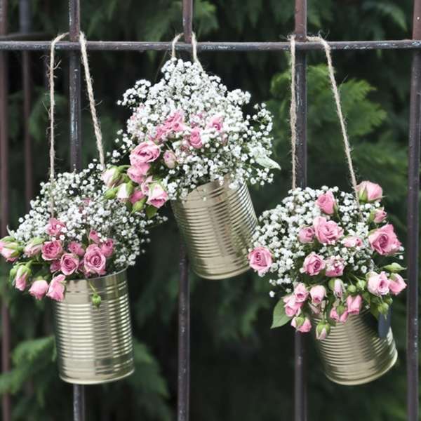 Des boites de conserves comme vases