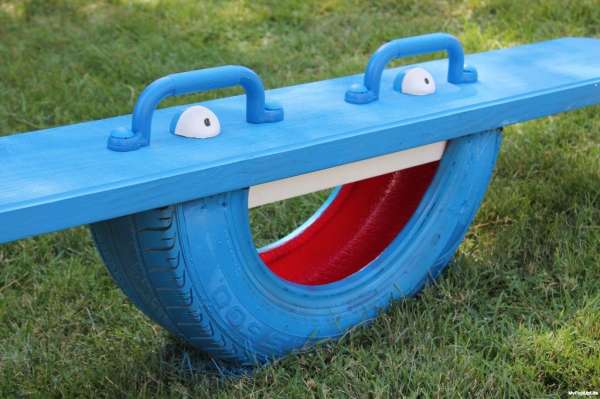 Jeu à bascule pour les petits et les grands