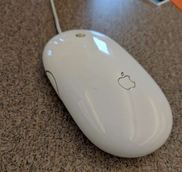 Une souris qui n'est pas du tout pratique