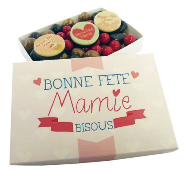 Coffret chocolat avec message personnalisé pour grand-mère