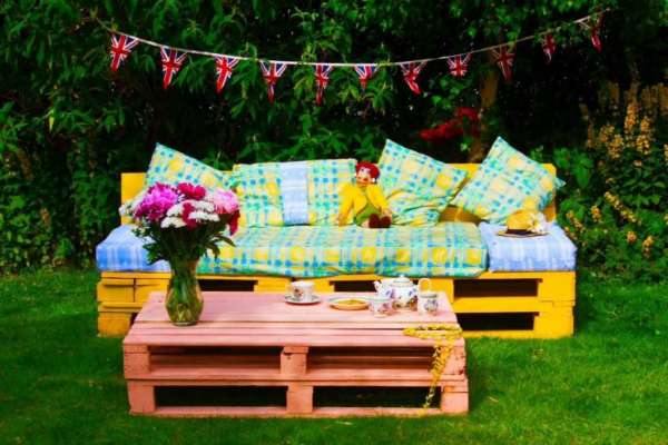 Banquette de jardin sympathique