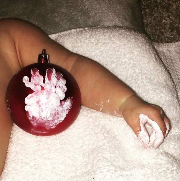 Quand l'empreinte de main de votre bébé n'est pas comme vous vous y attendiez